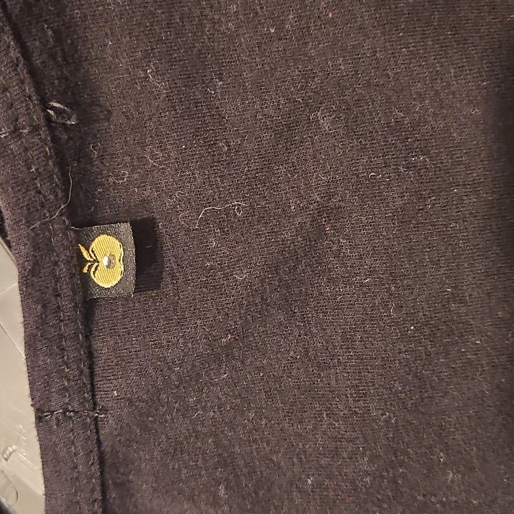 Shirt - Picture 4 of 4